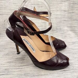 Manolo Blahnik Burgundy Patent Leather Pino Peep Toe Slingback Heels 6.5 Formal